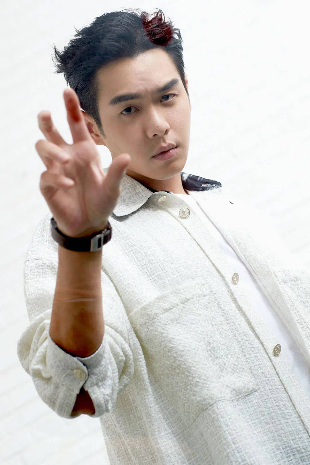 龙的|32岁的朱一龙，为什么老得这么快？