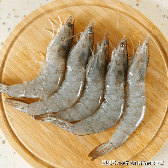 大虾怎么煮颜色红 670a19e95e3a4c10b42f9c155f112649.png