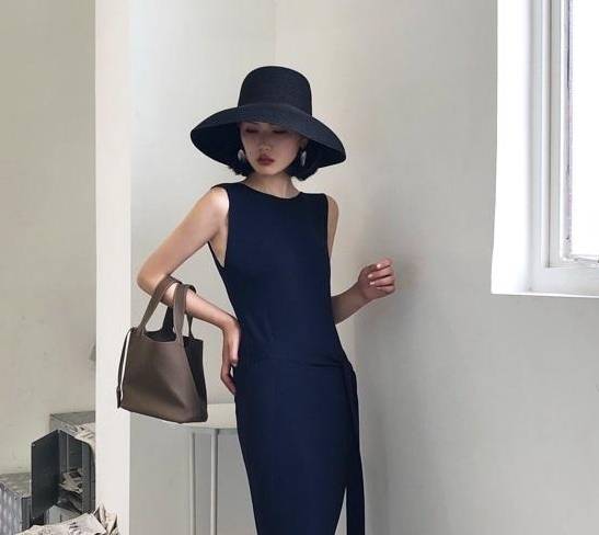 生活|根据身材挑衣服，这样的衣服才不容易过时