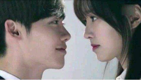 怎么才能让男生主动找话题 20d1239057614020bdc5b132f48152a2.jpeg