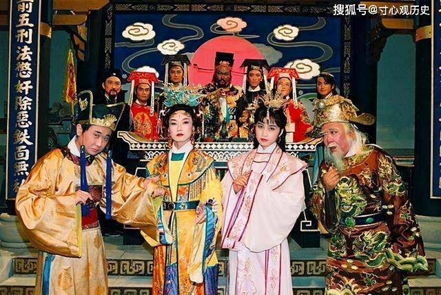 龙头铡专铡皇室子弟,虎头铡专铡达官显贵,陈世美就是被虎头铡所铡