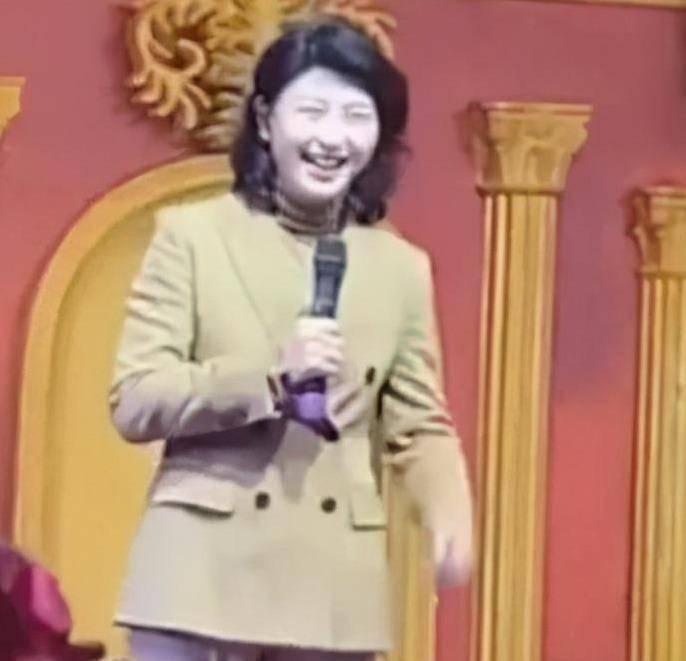 闫学晶自曝离婚再嫁,与现任老公女儿已3岁,与前夫继女