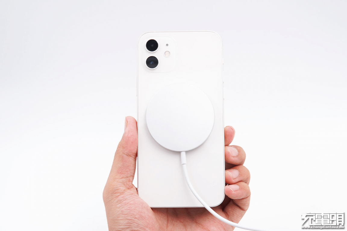 iphone能用10w充电吗 d8734489d6a74b69ba99f148120cebf4.png