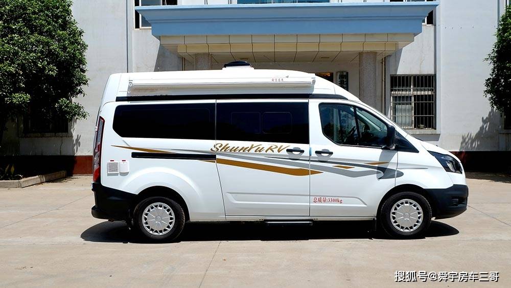 舜宇房车易商宜居福特房车新全顺6座版旅居车交付客户