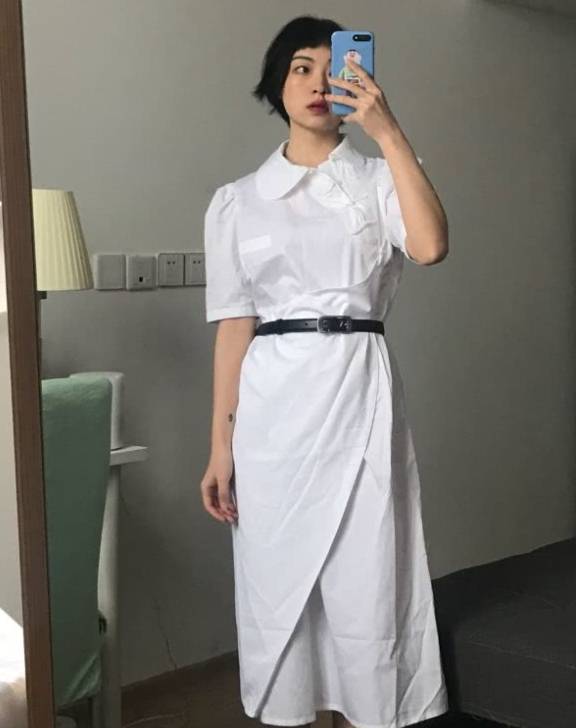 衬衫|潮人私藏的衬衫：叫“左长右短”，20几块就能买到，偷偷显腿长