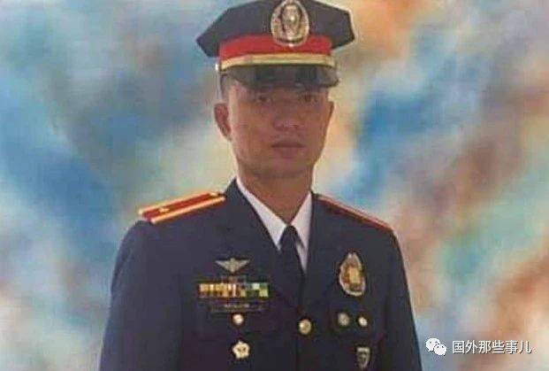 克里斯蒂安|男警察执行任务，竟被一只鸡杀死