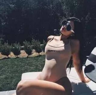 侵权|厚颜无耻！卡戴珊、权志龙追捧的潮牌「严重侵权」国内摄影师！