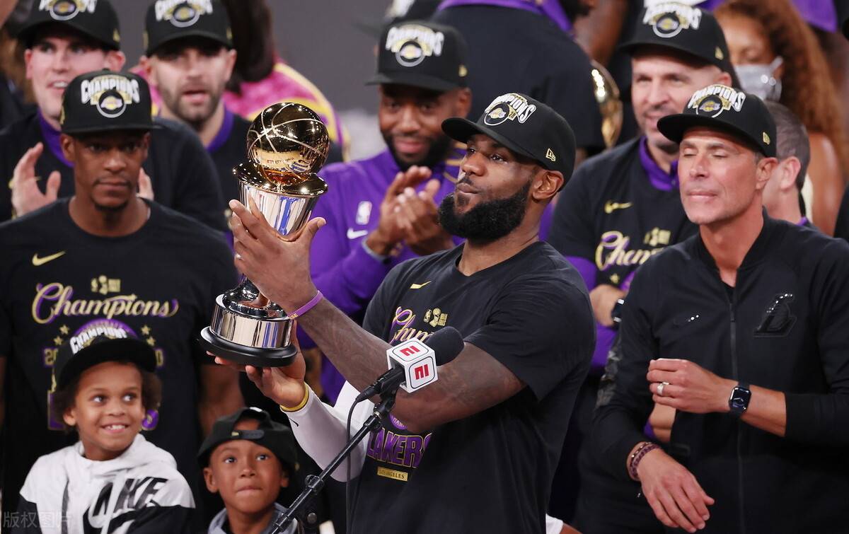 NBA亏损12亿，詹皇推迟开赛美梦破灭，利益面前联盟无暇顾及他们