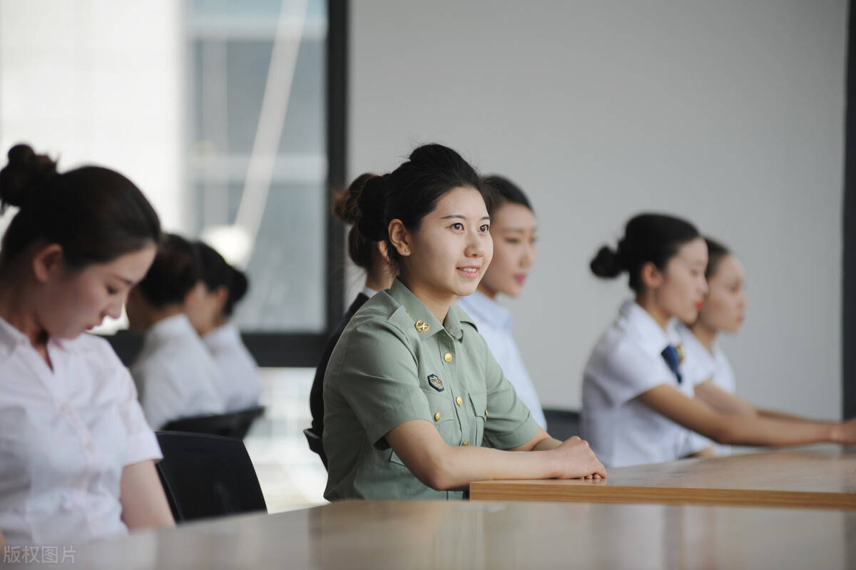 考试|公务员考试不再要往届生？往届生还有机会吗？