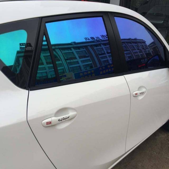 自己怎样贴车窗膜 4708224f7a1b479c83f141bd096a2161.jpeg