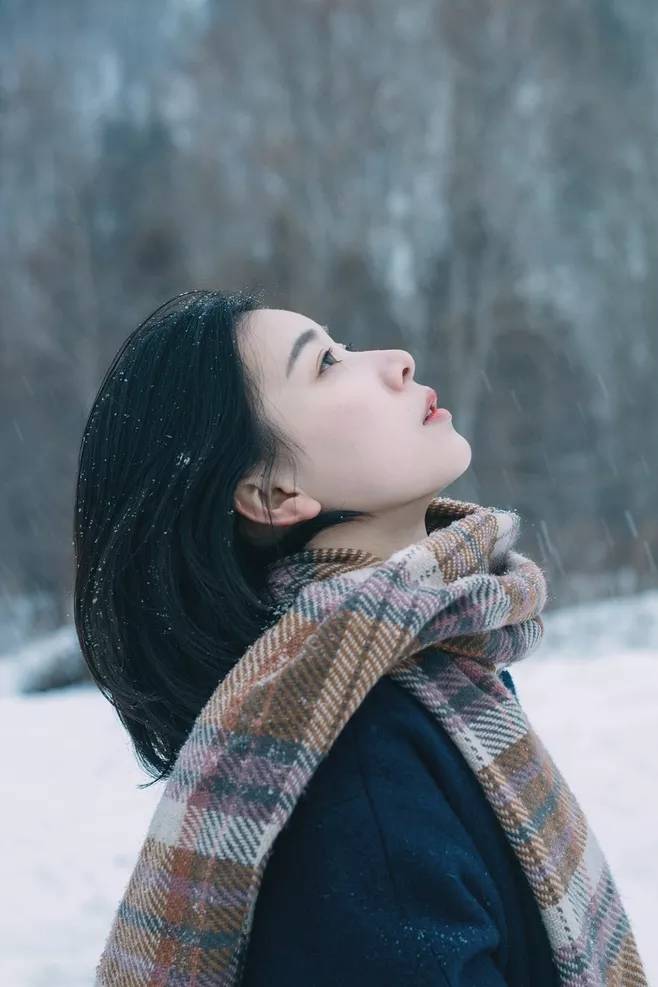 拍照如何笑起来好看自然上镜 065c6f4686564183ab8720119582cdd8.jpeg