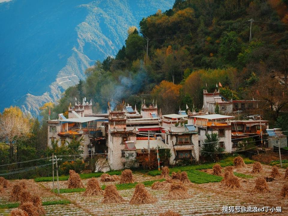 中国最美乡村竟在四川，境内有古碉、藏寨、美人谷奇观，景美人少_丹巴