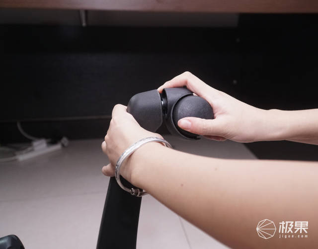 大气|火遍全网的贴心座椅，黑色大气百搭款，工作舒心怎能缺了它？