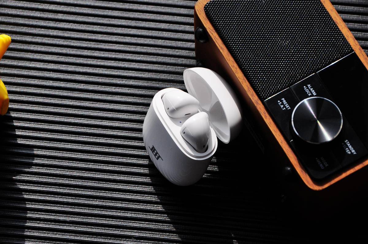 JEET ONE，值得双十一购入的半入耳式真无线耳机