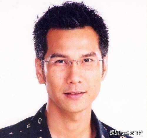 56岁陈启泰曝光近照,称未体验过贫穷生活,结婚22年不生小孩