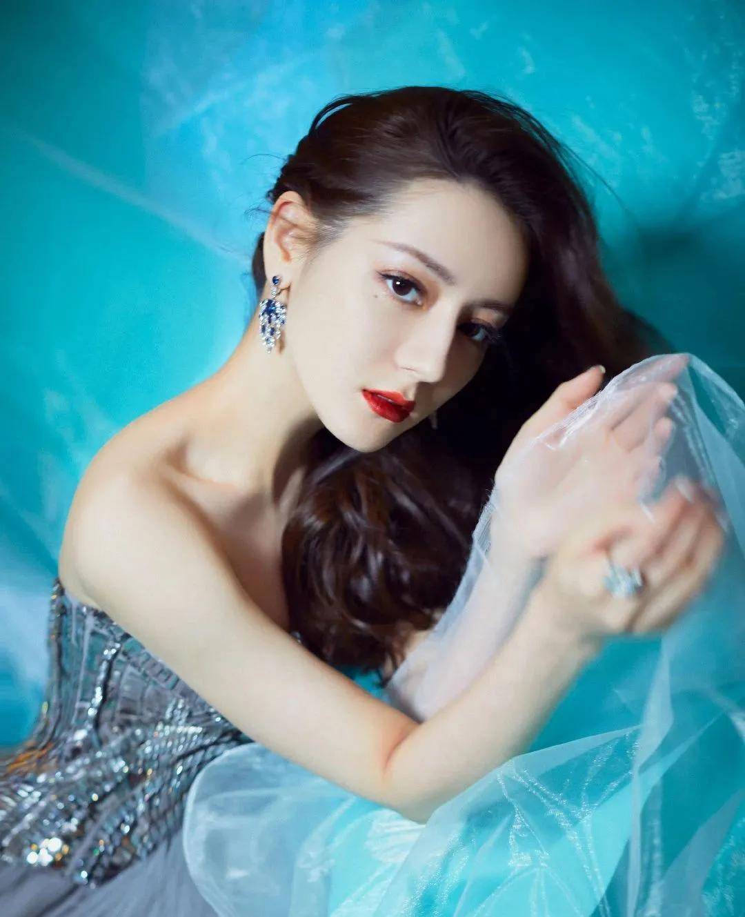 杰克|热巴被吐槽像杰克船长，多款造型成反面案例，同款女生要小心雷区