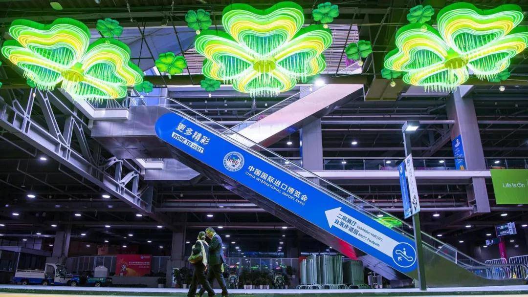 逐浪进博会,“双身份”苏宁探索零售服务商发