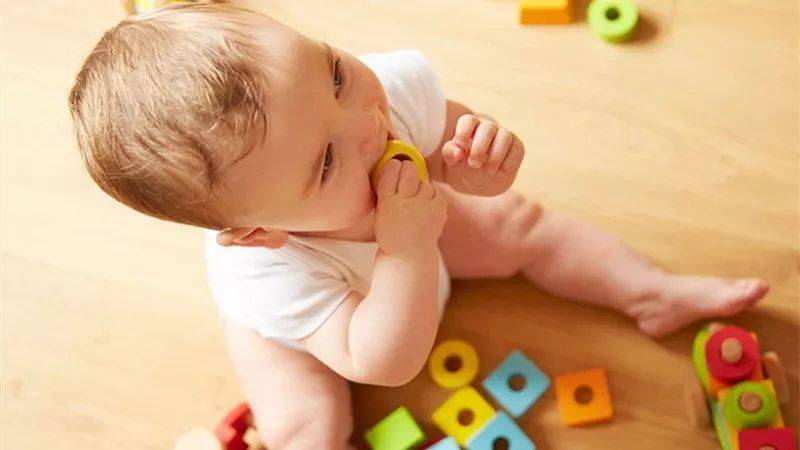 食物|有几种食物尽量别喂,不利于身体健康还存在安全隐患宝宝一岁前