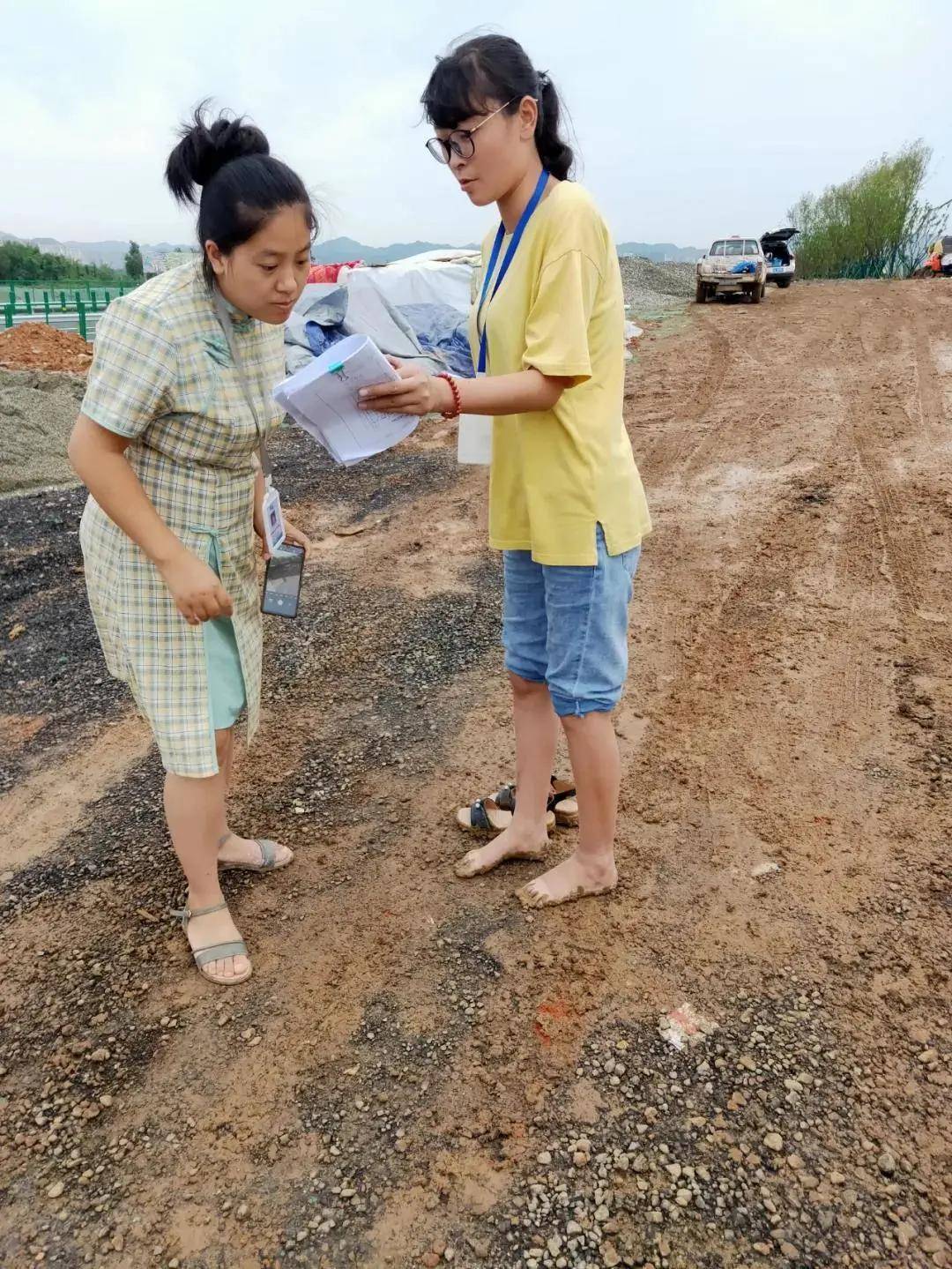 不想当人口普查员_人口普查员证件图片