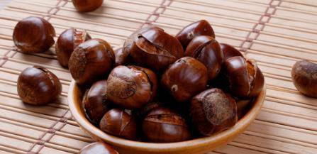 秋天成熟的坚果 bdac2b43a079432f912eda21ea57f35a.jpeg