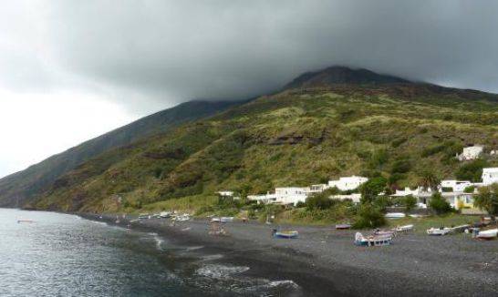 作為一個旅行家，想體驗新的旅行冒險，活火山將是你們不錯的選擇(圖2)