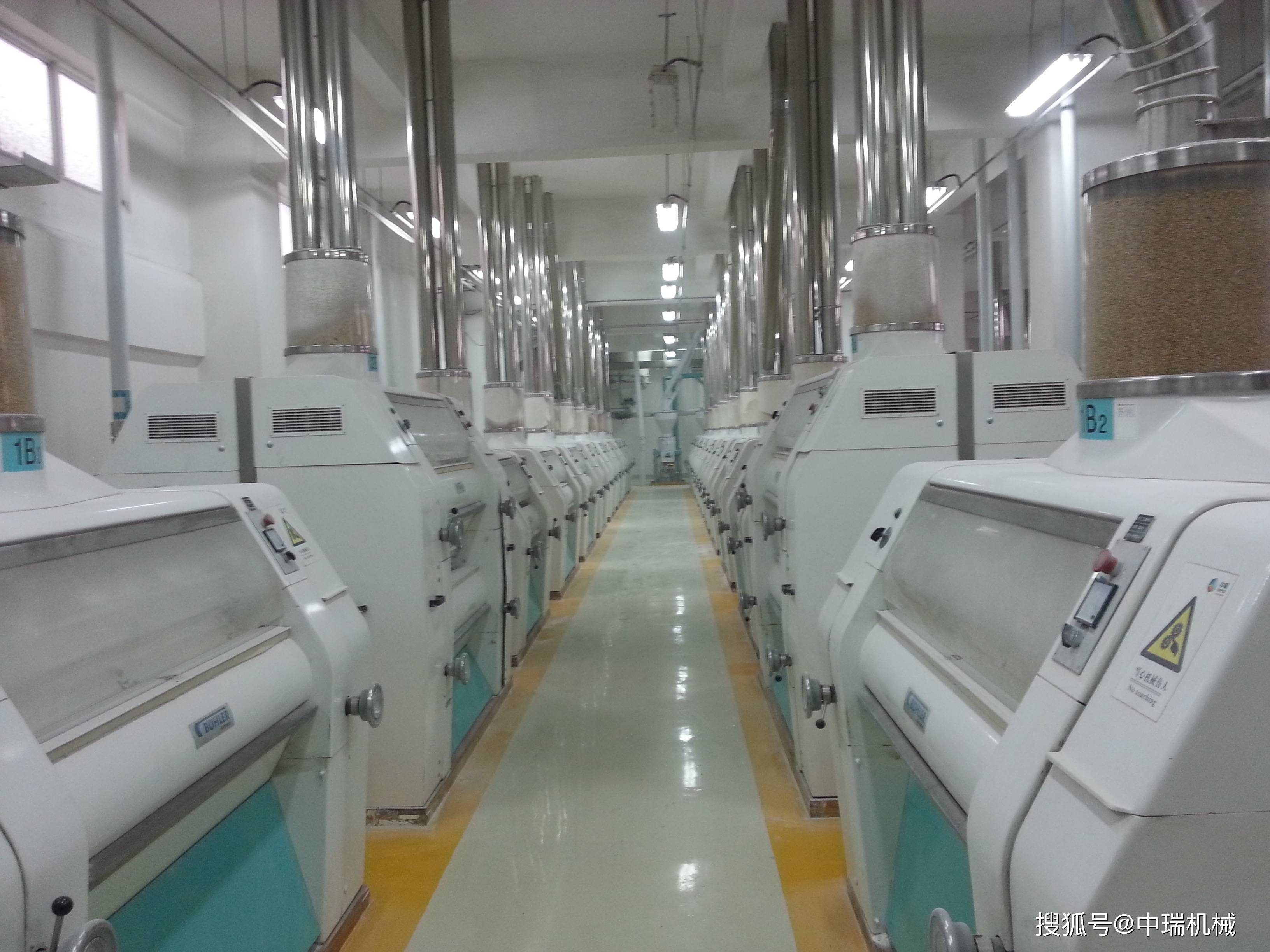 面粉加工石磨设备图片_做石磨面粉加工赚钱吗_石磨加工面粉设备