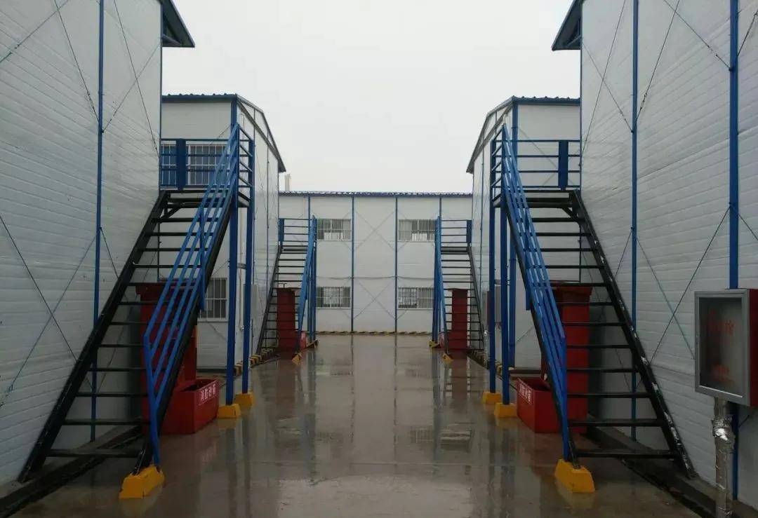 安全人“看着”都舒服的图片