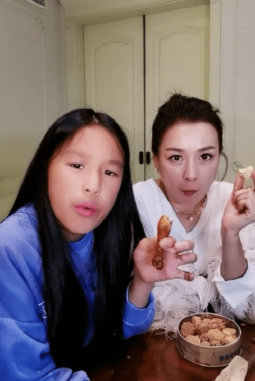 张庭女儿喊话网友:我又不是靠脸吃饭