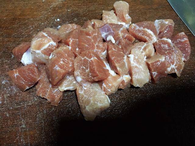 自己在家做烤肉的需要准备的食材 32f5f38d0edd44ebaa514e1f1c443526.jpeg