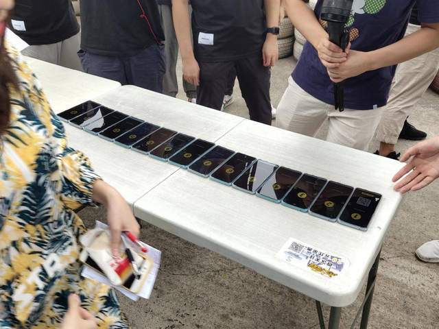 线下体验会:一加8T不将就的万圣节速跑体验