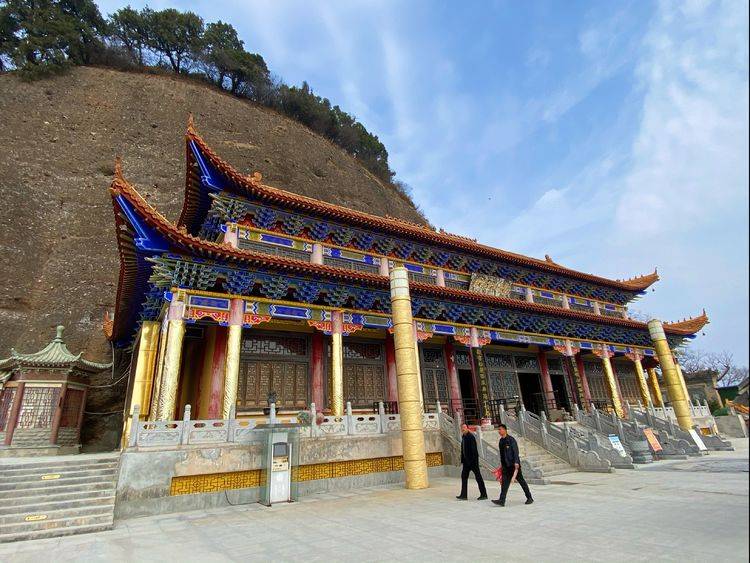 原创中国最早的佛教圣地陕西铜川大香山寺