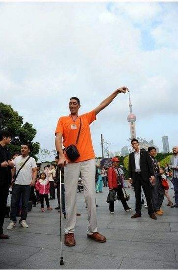 身高|世界上最高你知道几个？羡慕！四川14岁男孩身高创吉尼斯纪录