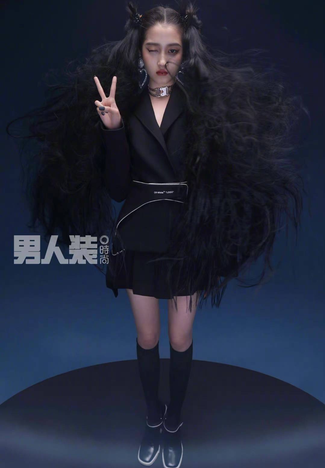 关晓彤男人装造型##欧阳娜娜变胖身材不如女主播##关晓彤综艺节目上