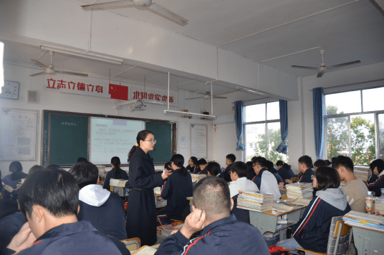 加强校际交流共促教育和谐发展津市三中迎一中来校开展生物学科交流