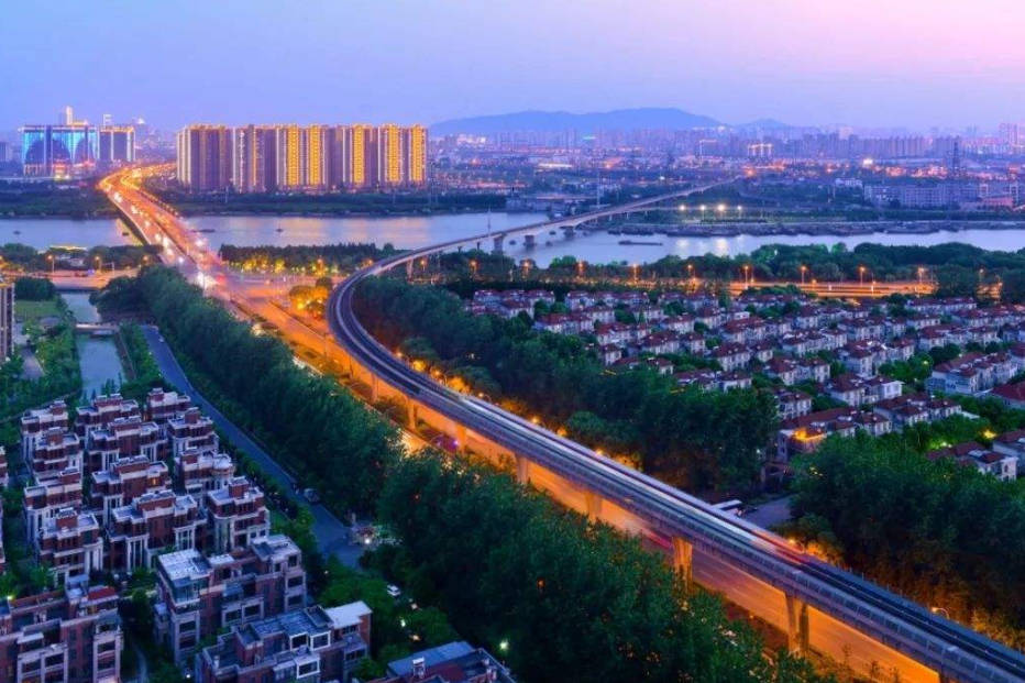 南京市区和苏州市区经济总量_苏州市区图片大全(2)