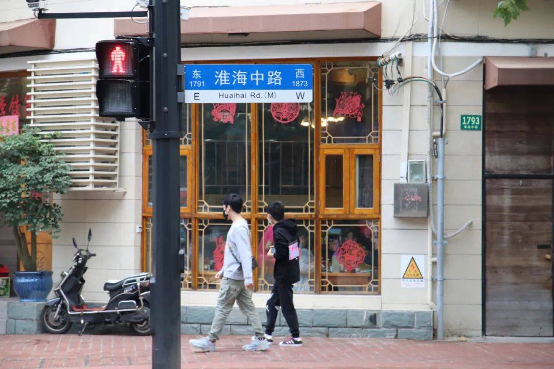 什么是商品橱窗内带货 1938f612538c4144a5fe6adffaff4074.jpeg