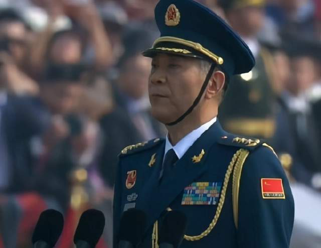 空军上将乙晓光,第一位非陆军阅兵总指挥,中部战区第二任司令员