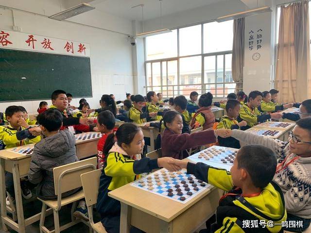 2019年昆明市中小学生棋类比赛成功举办1586名选手精彩对弈