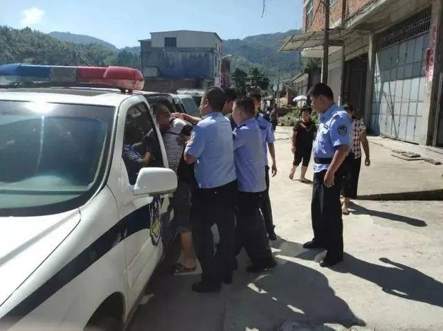 年底治老赖一招见效,5万元农资款立马追回!