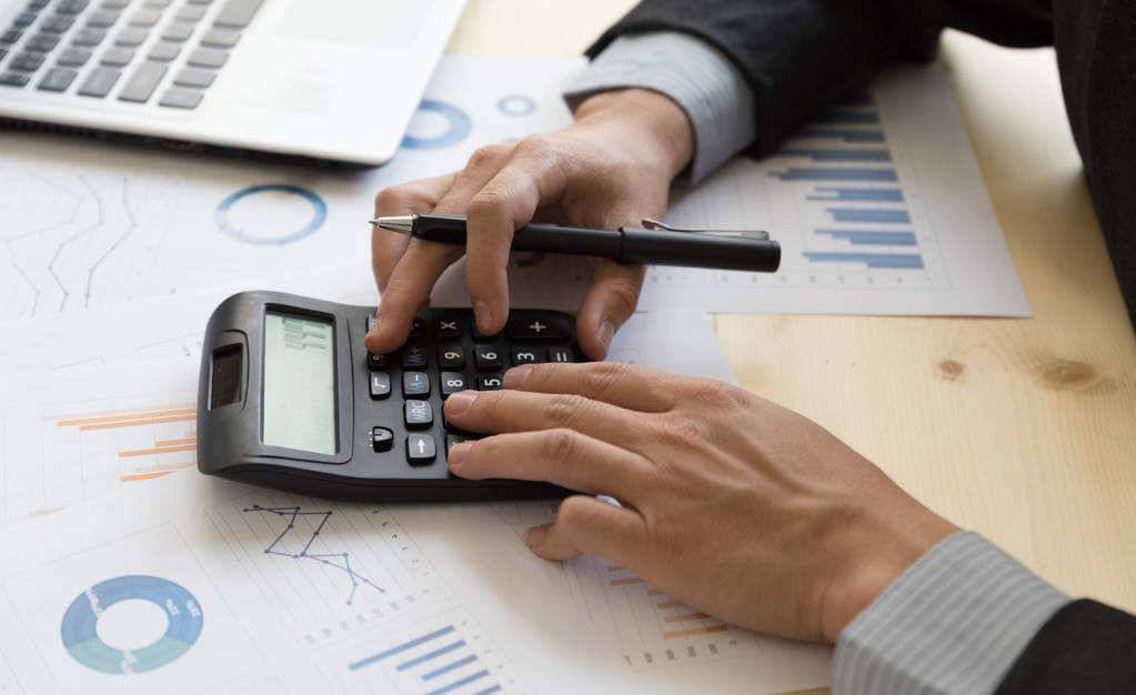 什么时候交房产税和土地使用税 d552289f4b724ffeb765a70b8509d7a4.jpeg