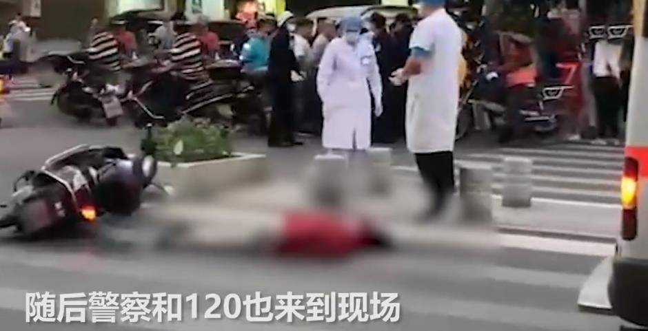 原创揪心!广州2摩托车相撞酿惨剧,其中1人被活活打死,现场曝光