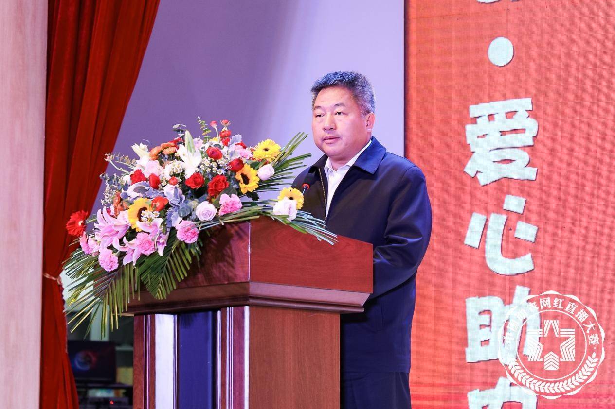 爱心助农老总_爱心简笔画(2)