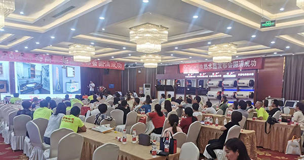 热水器品牌十大排名_“2017年度中国燃气热水器十大品牌总评榜”荣耀揭
