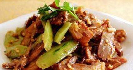 黄豆芽家常做法食材推荐 b290e6e3954d46648147994a321bf8fa.jpeg