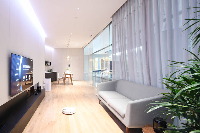 真车、熊猫、全屋智能…即将开业的华为成都旗