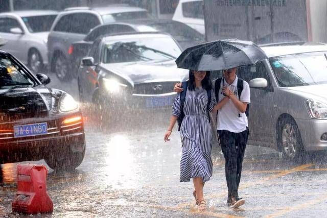 什么时候会下大暴雨 7b17cd0732d046528a21acc1cf671f83.jpeg