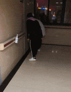 gif 学校体育课总有这样跳的女生,我不敢取笑别人,因为我是其中之一