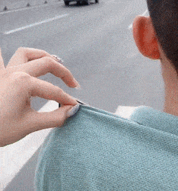 搞笑gif段子:这蠢货,玩笑开大了吧,这么好的女朋友不要可以给我啊