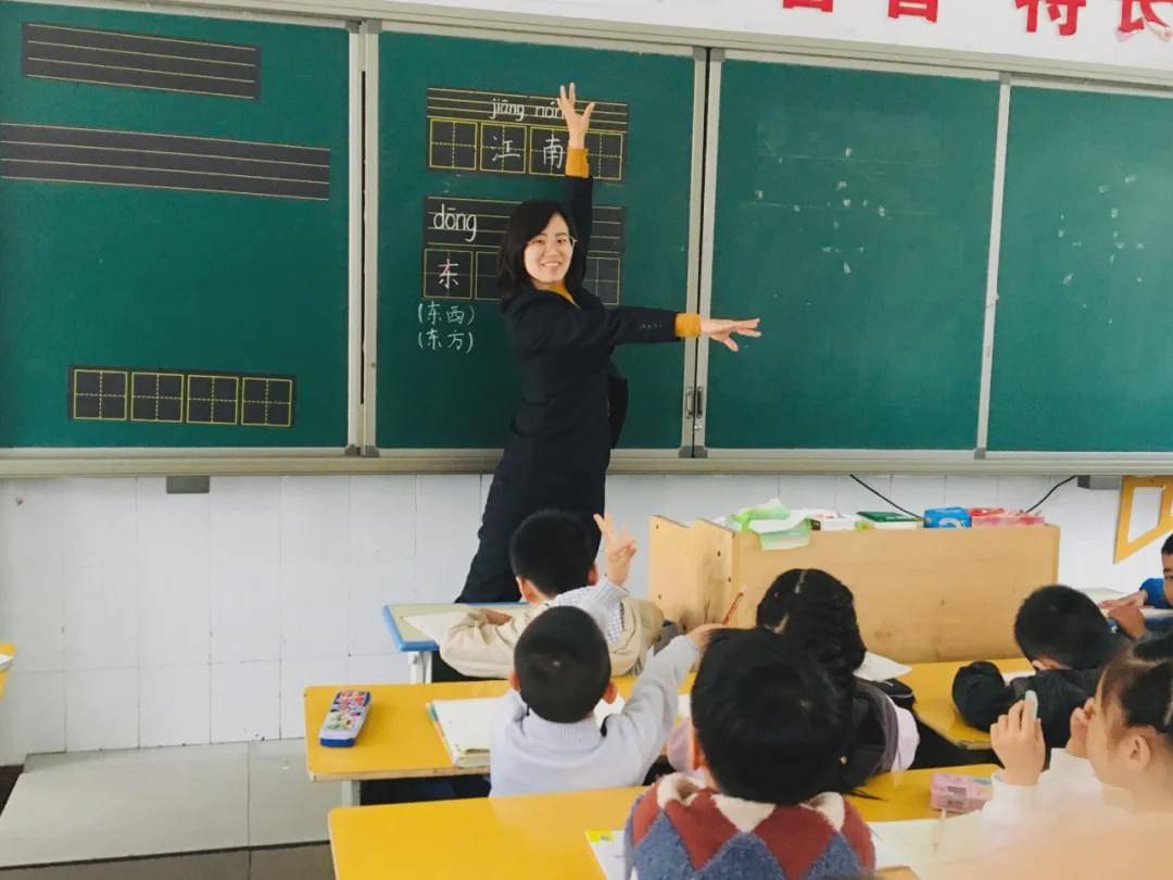 记信阳市第十三小学付奥君老师