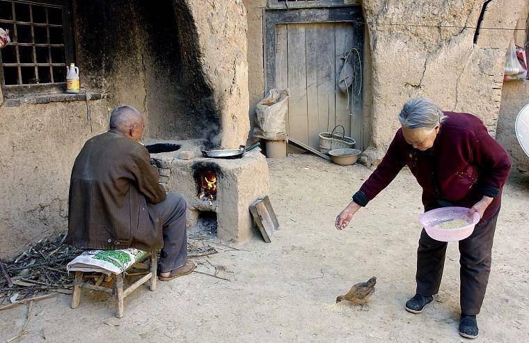 原创农村俗语"人生有三宝,丑妻,薄地,破棉袄"这句话啥意思呢?有啥道理